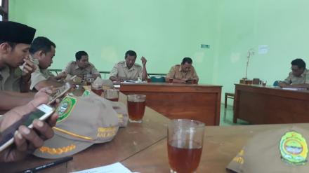 Koordinasi Lurah,Carik Kepala Seksi, Kepala Urusan, dan Dukuh